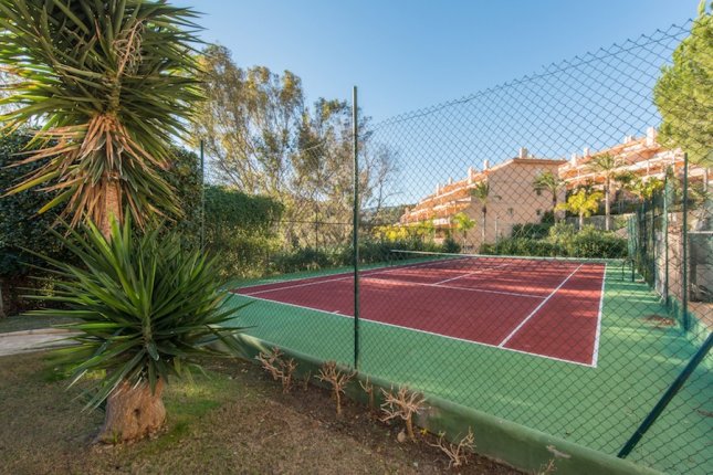 4_tennis_court