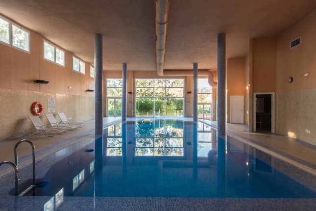 5_indoor_pool_and_fitness
