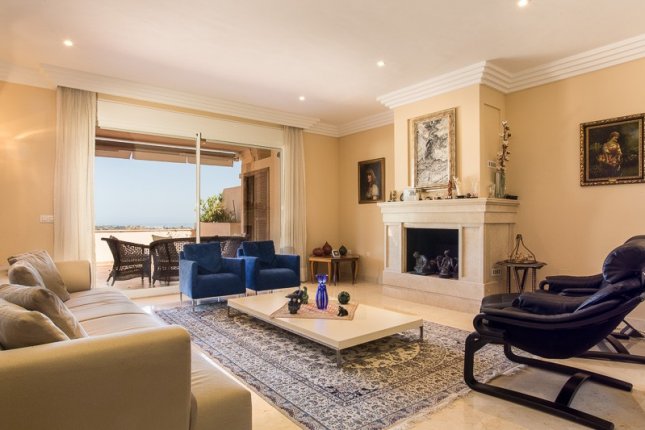 7_living_room