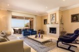 7_living_room