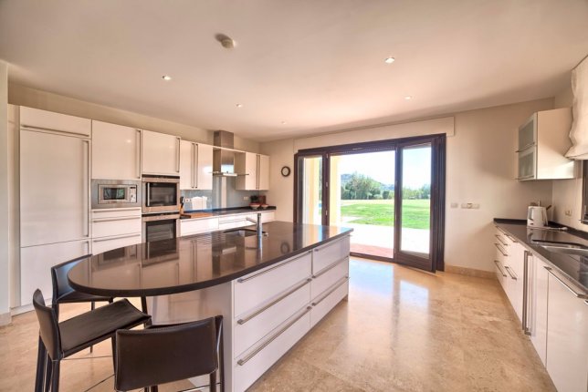 37_kitchen_and_garden