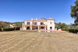 10_garden_and_pool