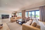 34_living_room