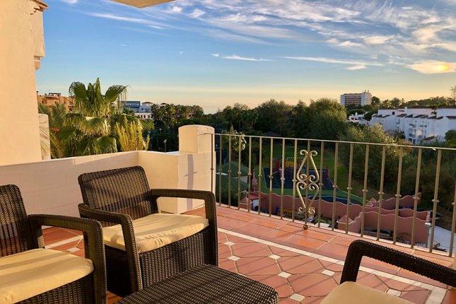 Beachside apartment, Costalita