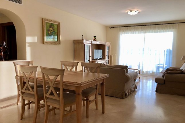 Beachside apartment, Costalita