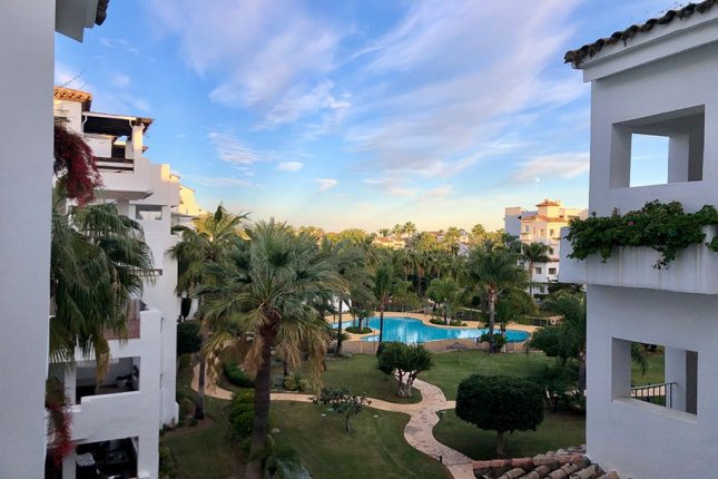 Beachside apartment, Costalita