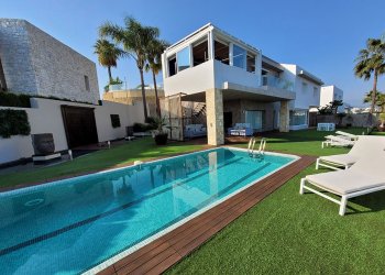 Villa with panoramic view, Atalaya