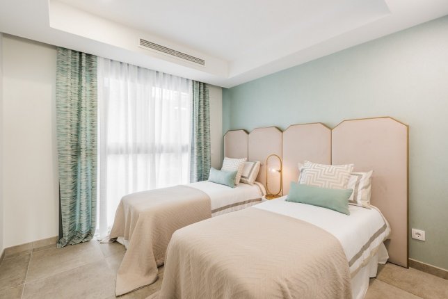 New luxury apartments in Los Flamingos, Benahavis
