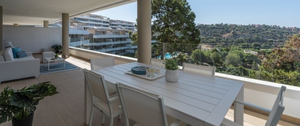 New contemporary apartments in Benahavis