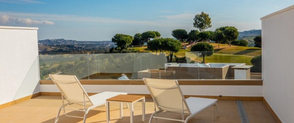 New townhouses surrounded by the golf courses in La Cala de Mijas!