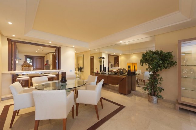 Новые апартаменты на первой линии пляжа в Los Monteros
