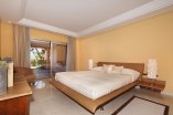 Новые апартаменты на первой линии пляжа в Los Monteros