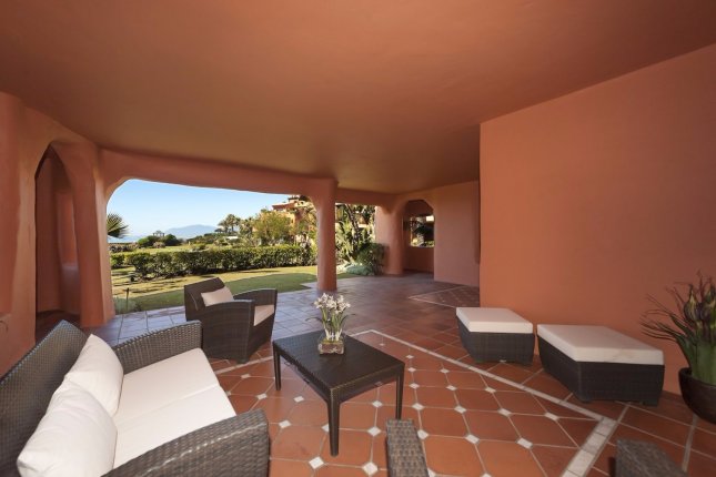 Новые апартаменты на первой линии пляжа в Los Monteros