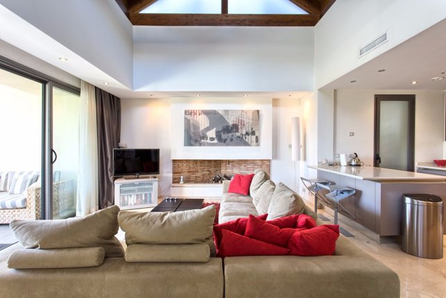 Spacious luxury apartment on the Golden Mile, Marbella 