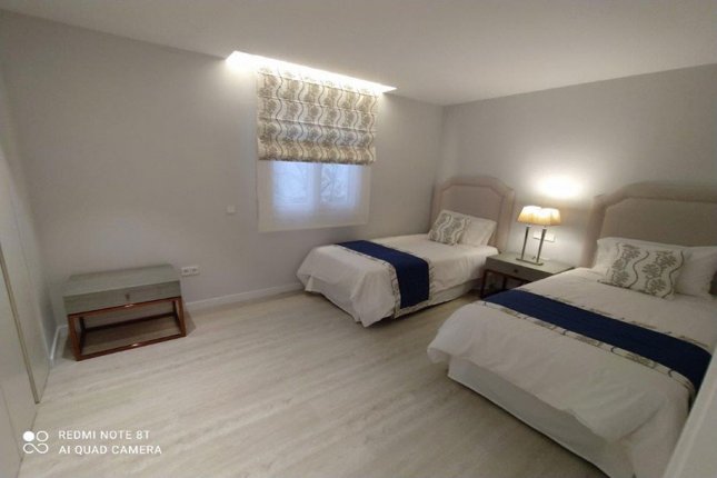 LUXURY  MODERN APARTMENT IN PUERTO BANUS