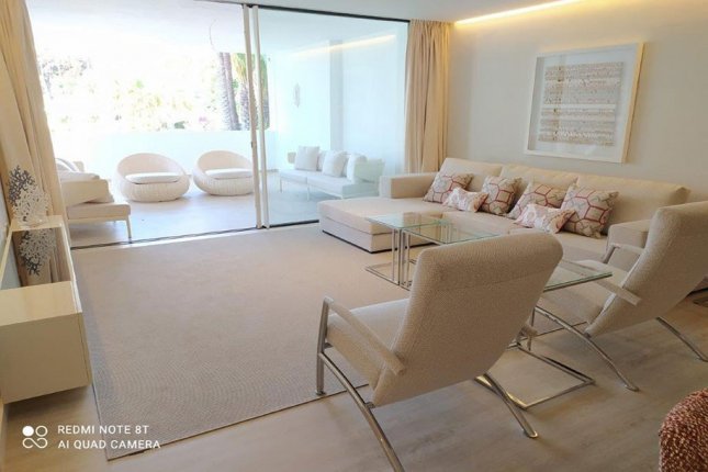LUXURY  MODERN APARTMENT IN PUERTO BANUS