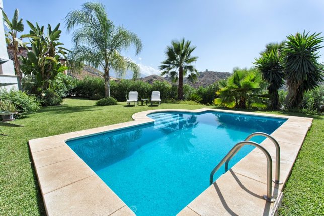 5_pool_area (2)