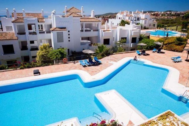 Beachside Apartment with sea view in Spain (3)