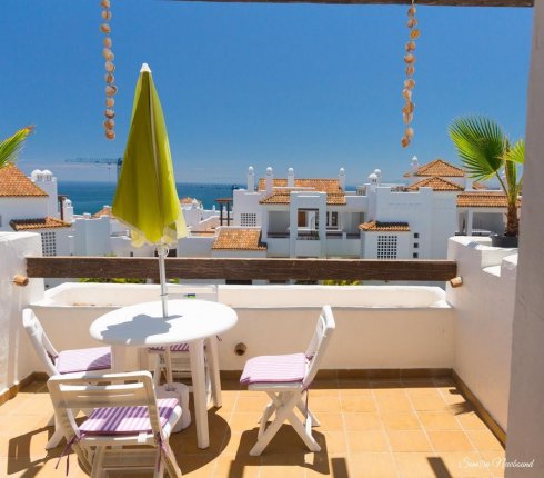 Beachside Apartment with sea view in Spain (4)