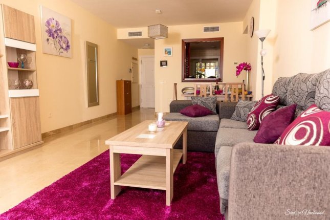 Beachside Apartment with sea view in Spain (5)