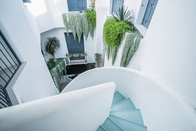 Casona-6-Lunas-stairway