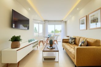 Fully redesigned and renovated apartment in Res. Royal Beach
