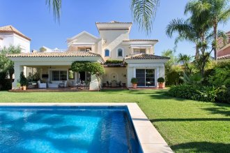 Уютная вилла на первой линии гольфа La Quinta