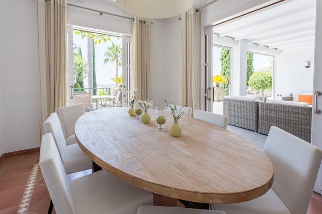 Charming villa in2