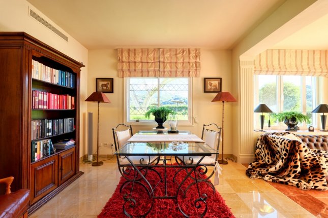 Spectacular 3 bedroom ground floor apartment, Benahavis