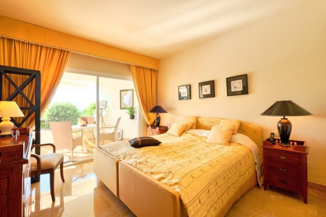 Spectacular 3 bedroom ground floor apartment, Benahavis