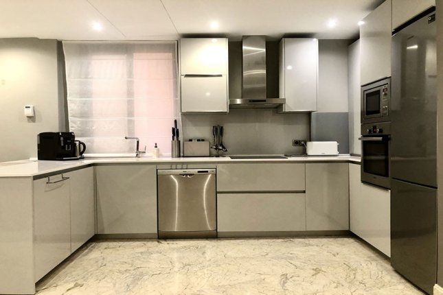 Luxury Beachfront Apartment, Marbella