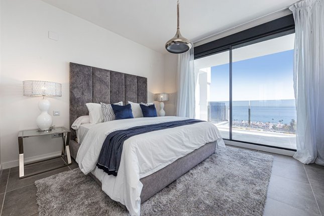 New Apartment Complex, Manilva