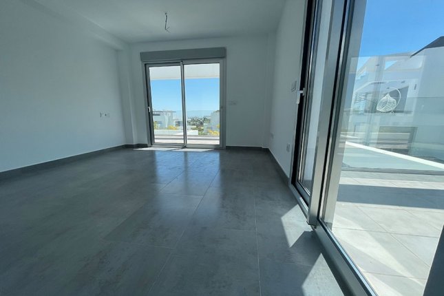 New Modern Penthouse, Atalaya 