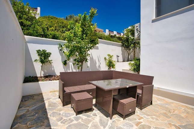 Beautiful Villa close to the sea, Atalaya Estepona