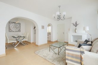 Beautiful and cozy town house on the first coastline, in the Golden Mile, Estepona